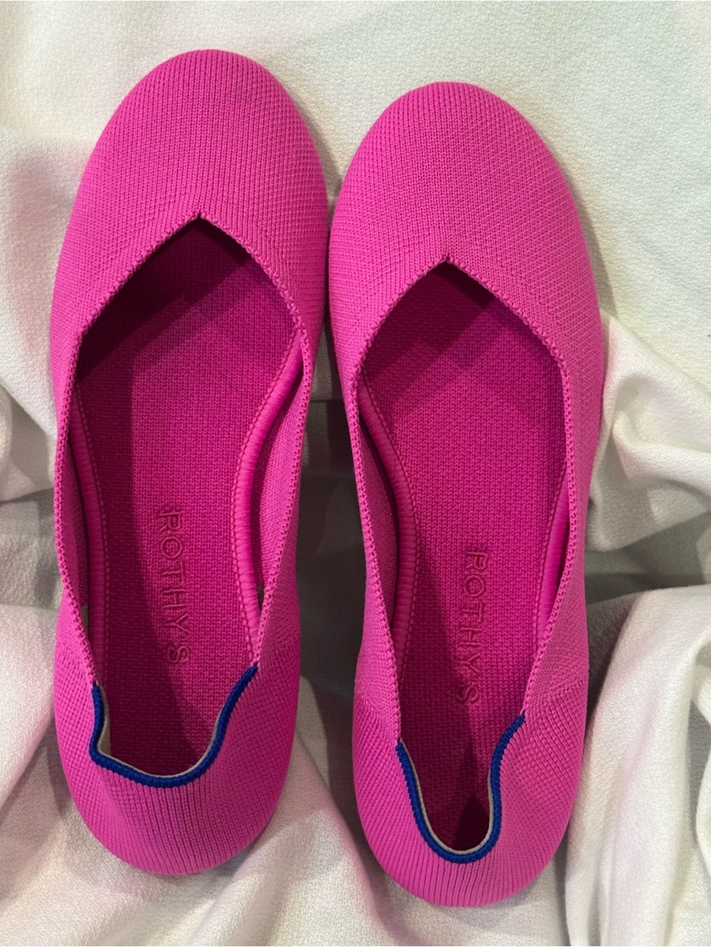 Rothy's The Flat Dragon Fruit Round Toe Slip On Hot Pink Ballet Flats Sz.7.5